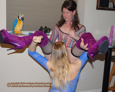 fishnetsElise006.jpg