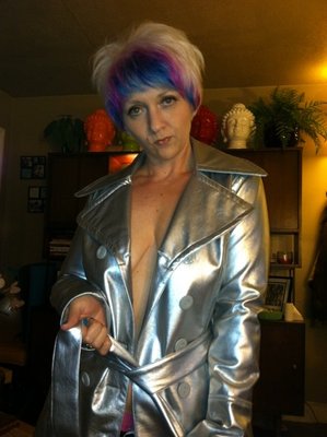 Silver Coat (08).jpg
